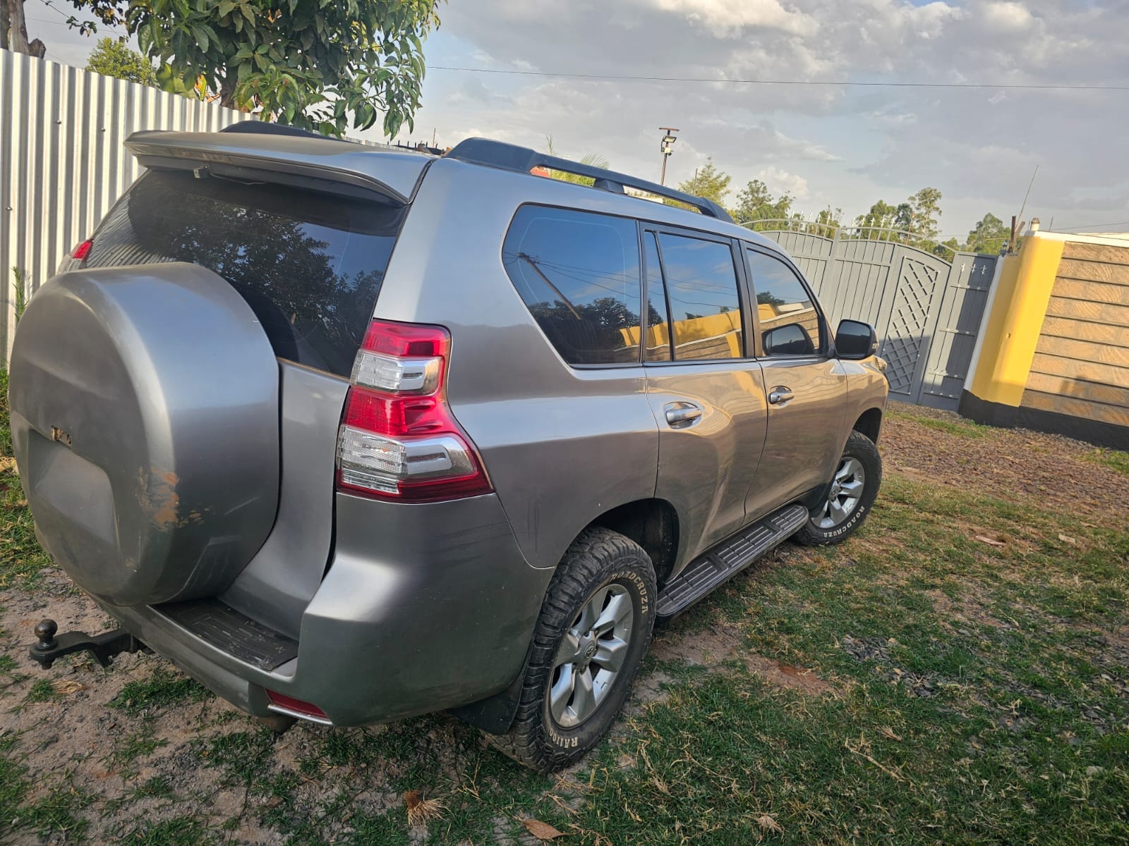 Prado TX — Silver Tourer